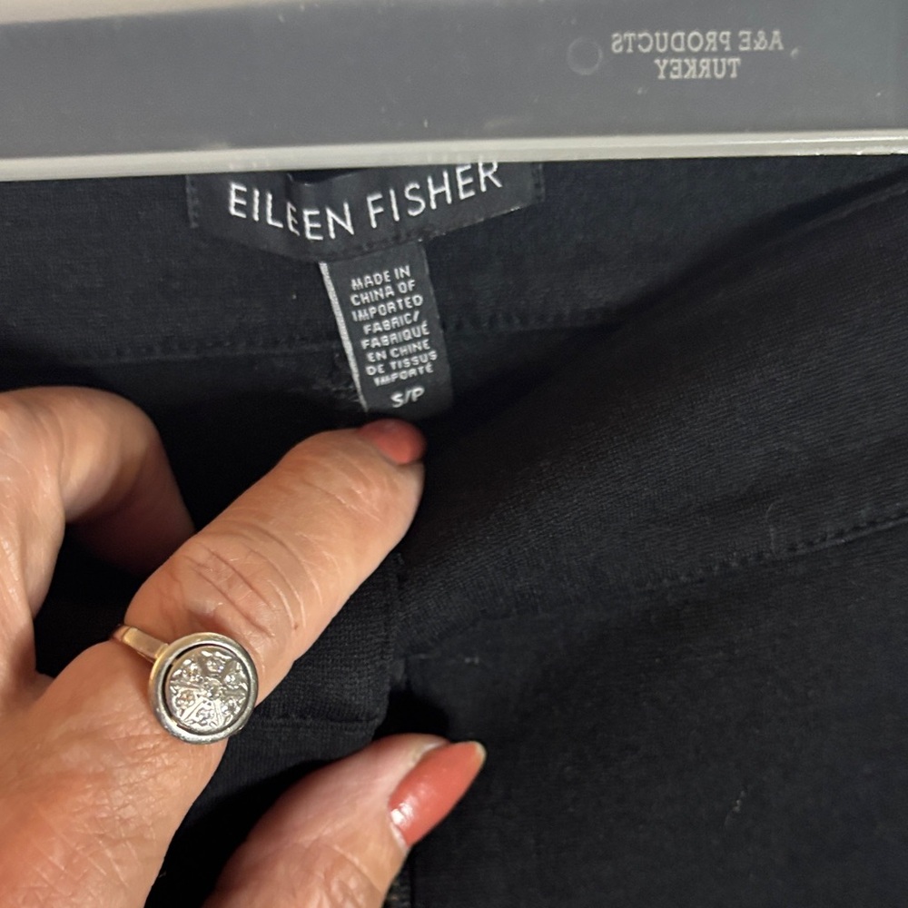 Strecthy Black Jeans ( Box#3) - Picture 2 of 4